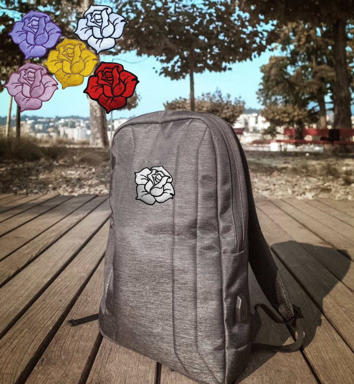 Toppa Ricamata con Rose – Fiori Eleganti | Termoadesiva o da Cucire per Giacche e Zaini