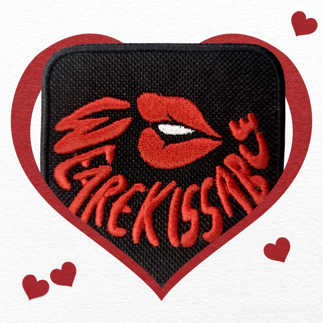 Toppa Ricamata “We Are Kissable” – Messaggio Divertente | Termoadesiva o Senza Retro